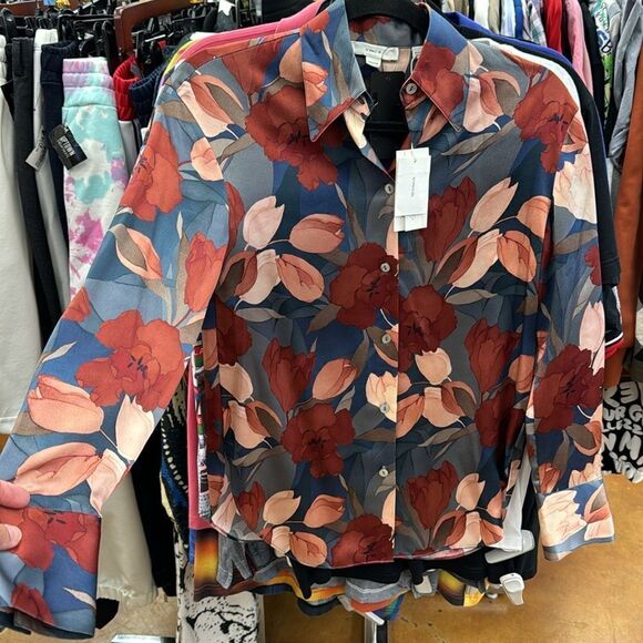 Vince Blouse  - Picture 2 of 3